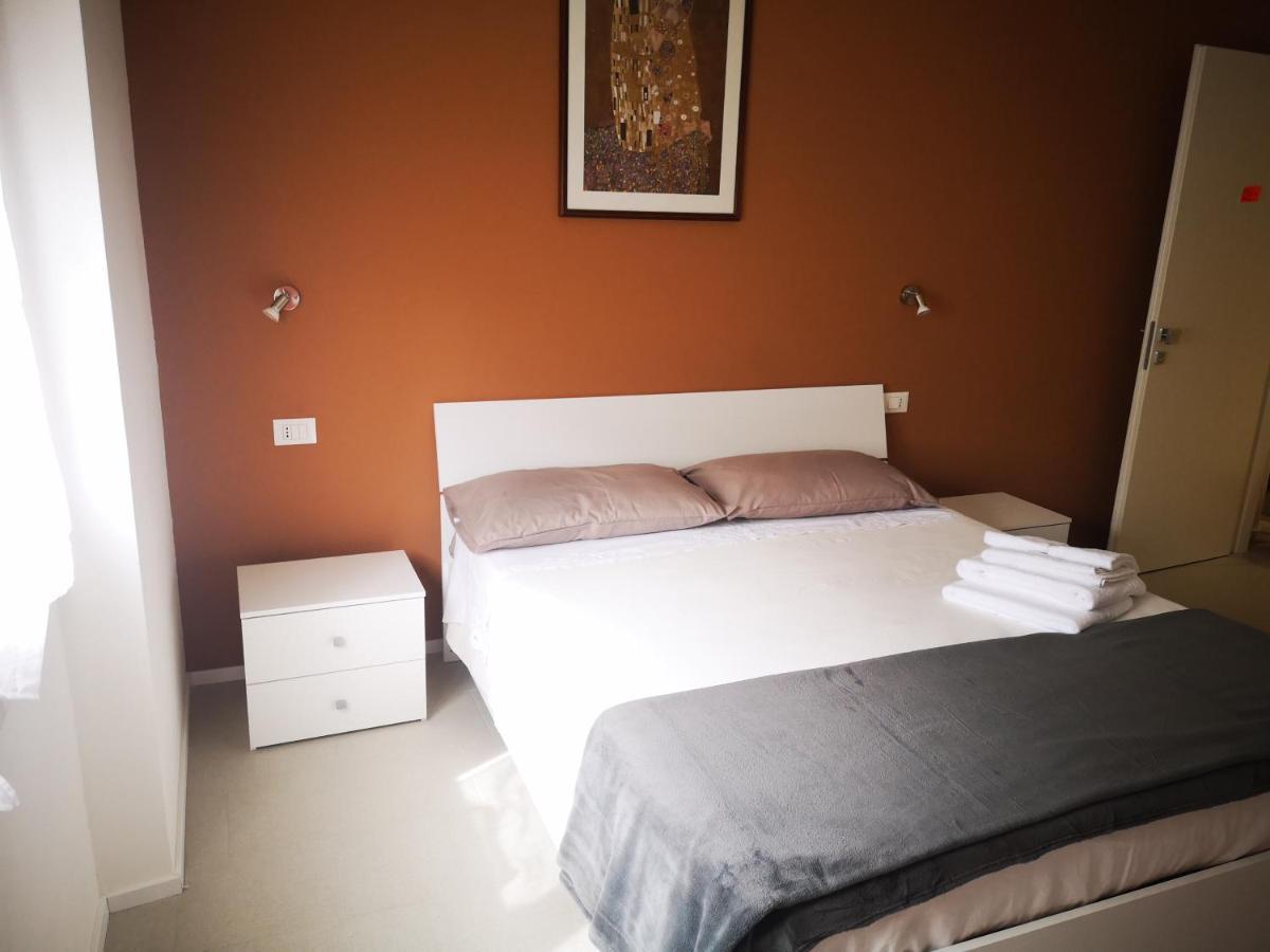 Il Giardino Di Anna - Charming Rooms In Cagliari Exteriör bild