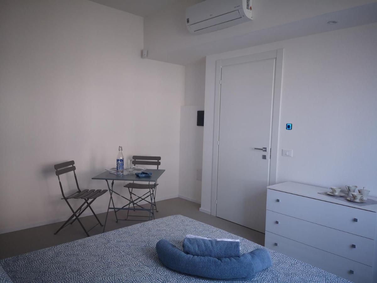 Il Giardino Di Anna - Charming Rooms In Cagliari Exteriör bild