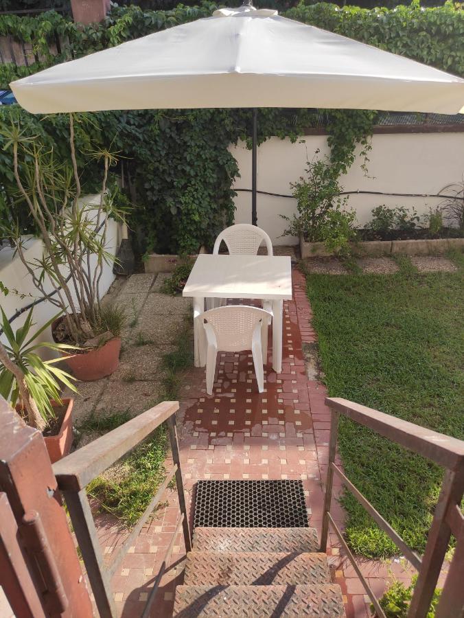 Il Giardino Di Anna - Charming Rooms In Cagliari Exteriör bild